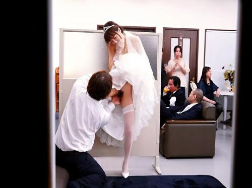 Raping the bride on her wedding day Raping the bride on her wedding day