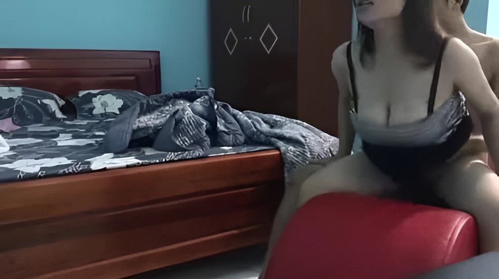Пухлый сосед дал бананы