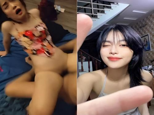 어린 Nghi와의 그룹 플레이는 매우 성적인 것입니다. 어린 Nghi와의 그룹 플레이는 매우 성적인 것입니다.