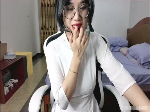 La ragazza sexy ad ao dai è la più calda di novembre La ragazza sexy ad ao dai è la più calda di novembre