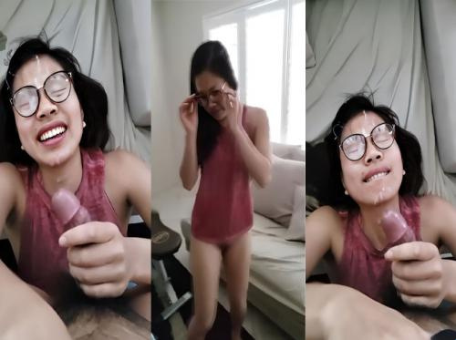 A garota de óculos adora gozar na cara A garota de óculos adora gozar na cara